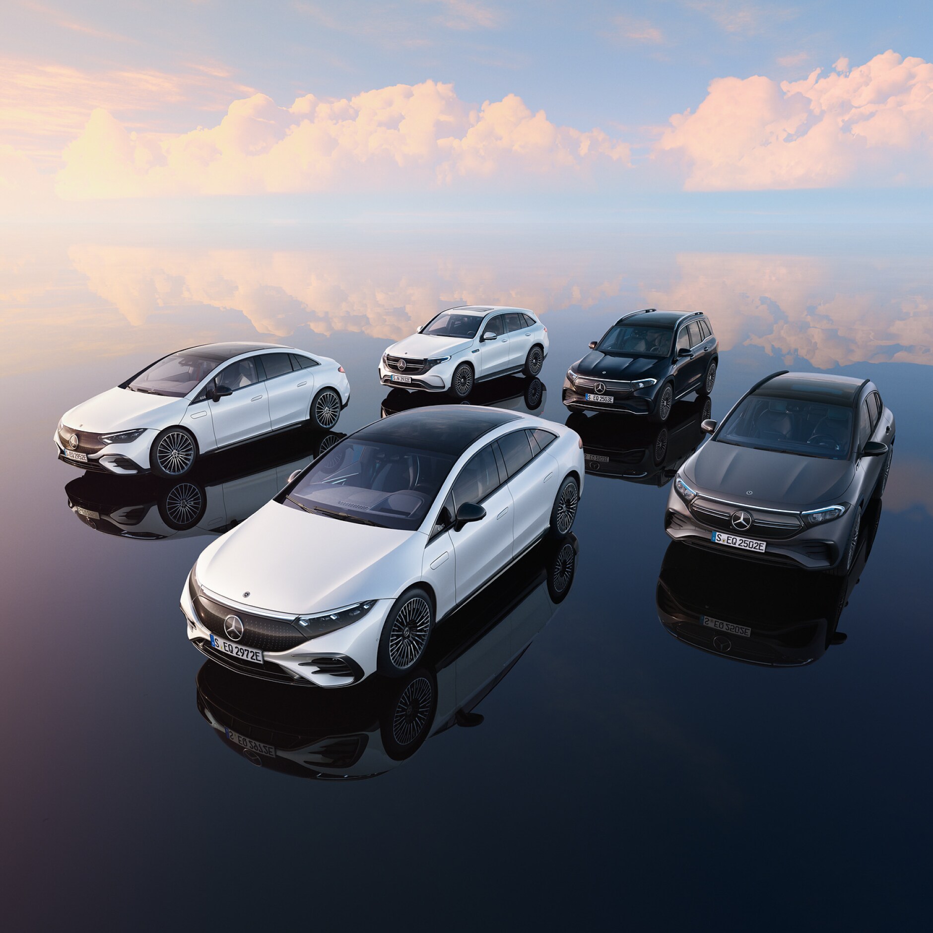 Elektrische modellen van Mercedes-Benz | Overzicht Schuin vooraanzicht van elektrische modellen van Mercedes-Benz