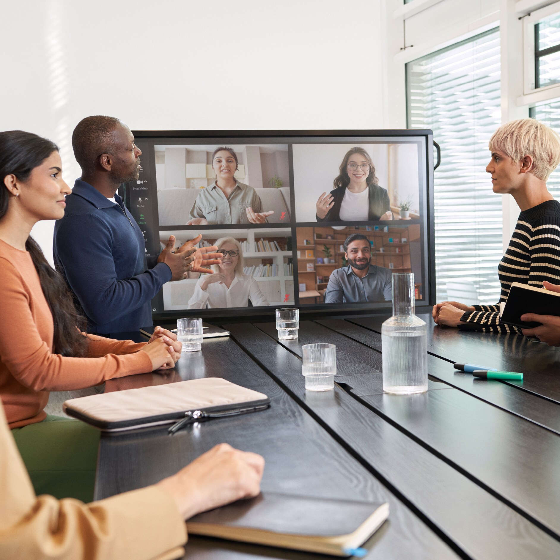 Werken bij een dealer. Werken bij een dealer
